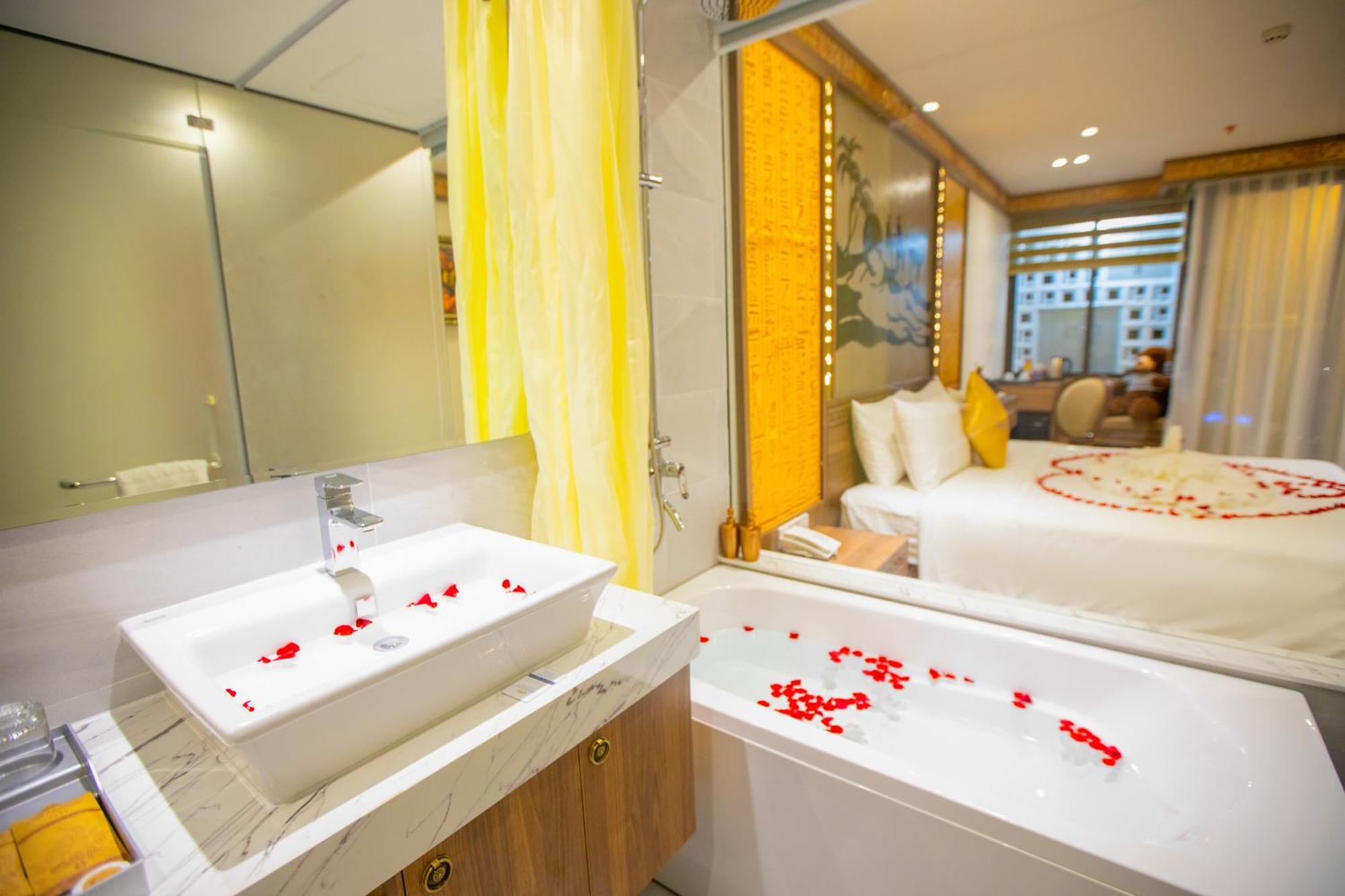 Pharaoh Boutique Hotel Danang Екстер'єр фото